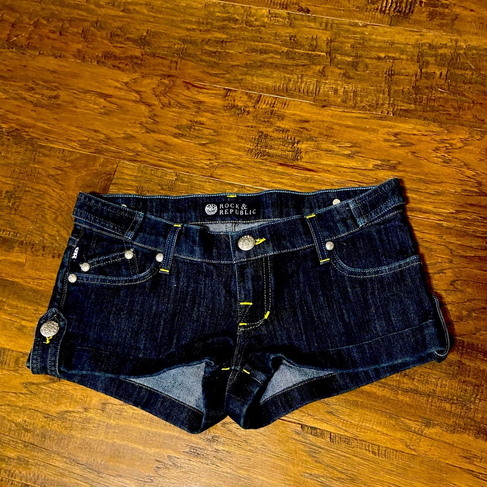 Ladies Rock & Republic size 26 shorts